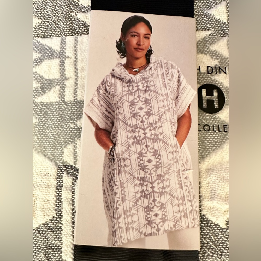 Shash dine poncho